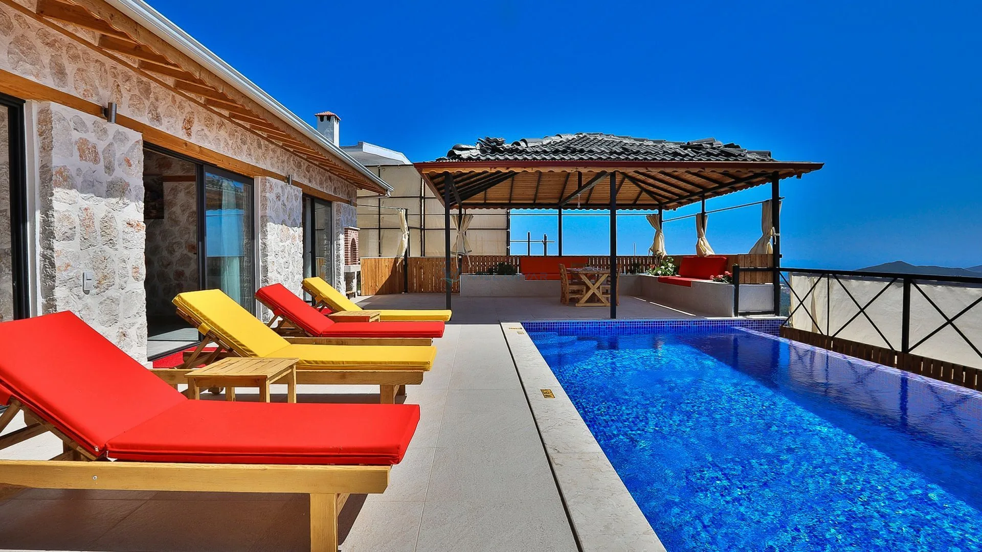 Villa Kum Tanesi