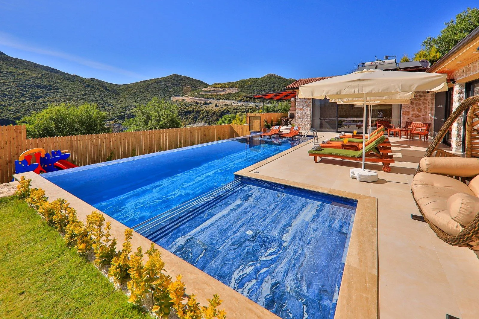 Villa Nidia