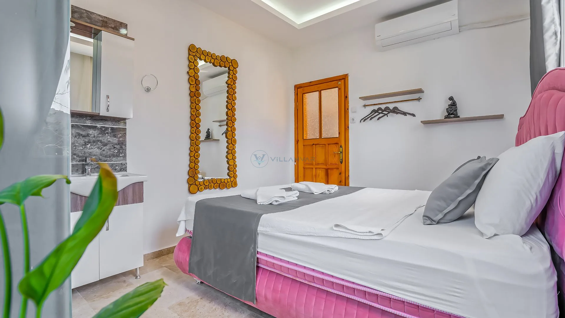 Villa Nadya