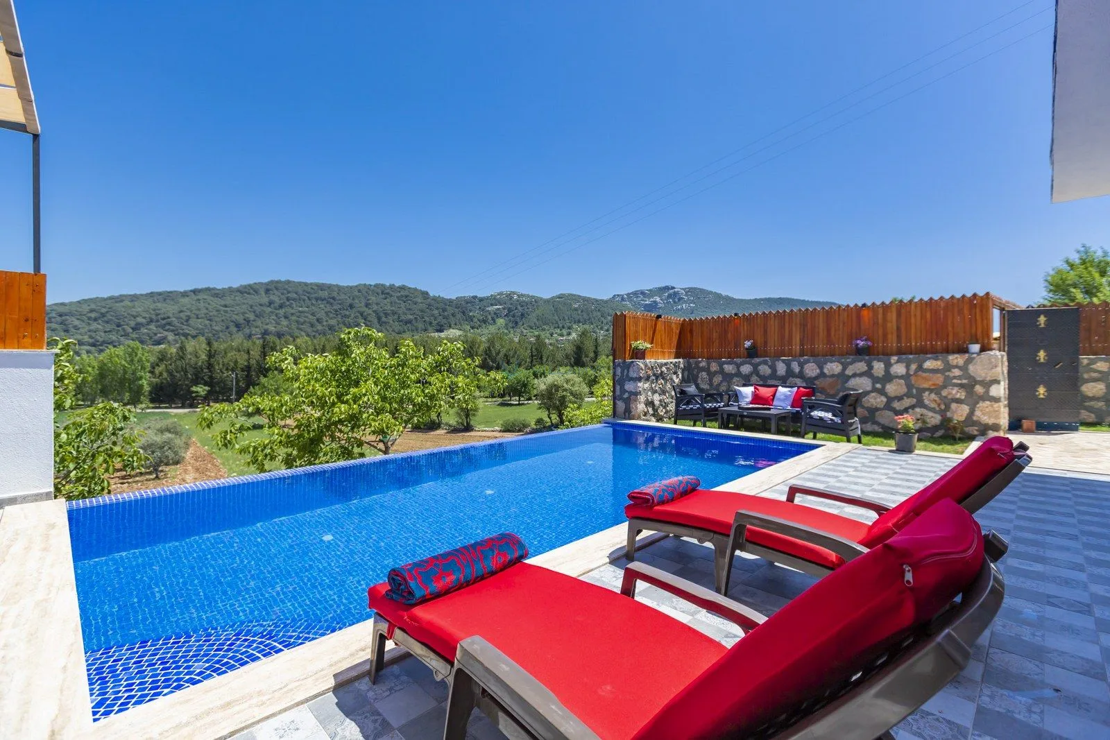 Villa Derin Duo