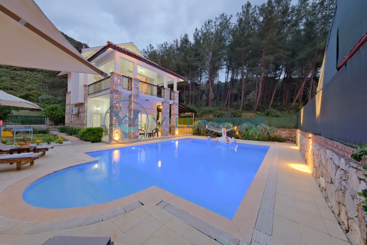 Villa Gün Rengi