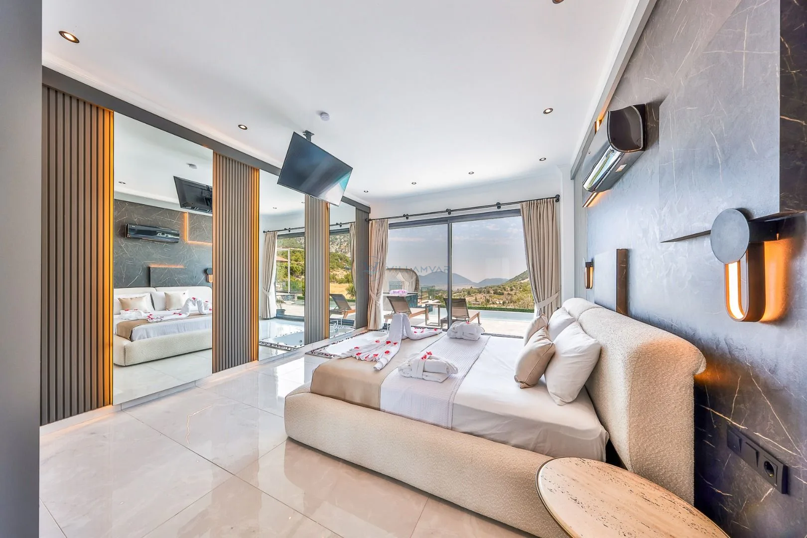 Villa Free