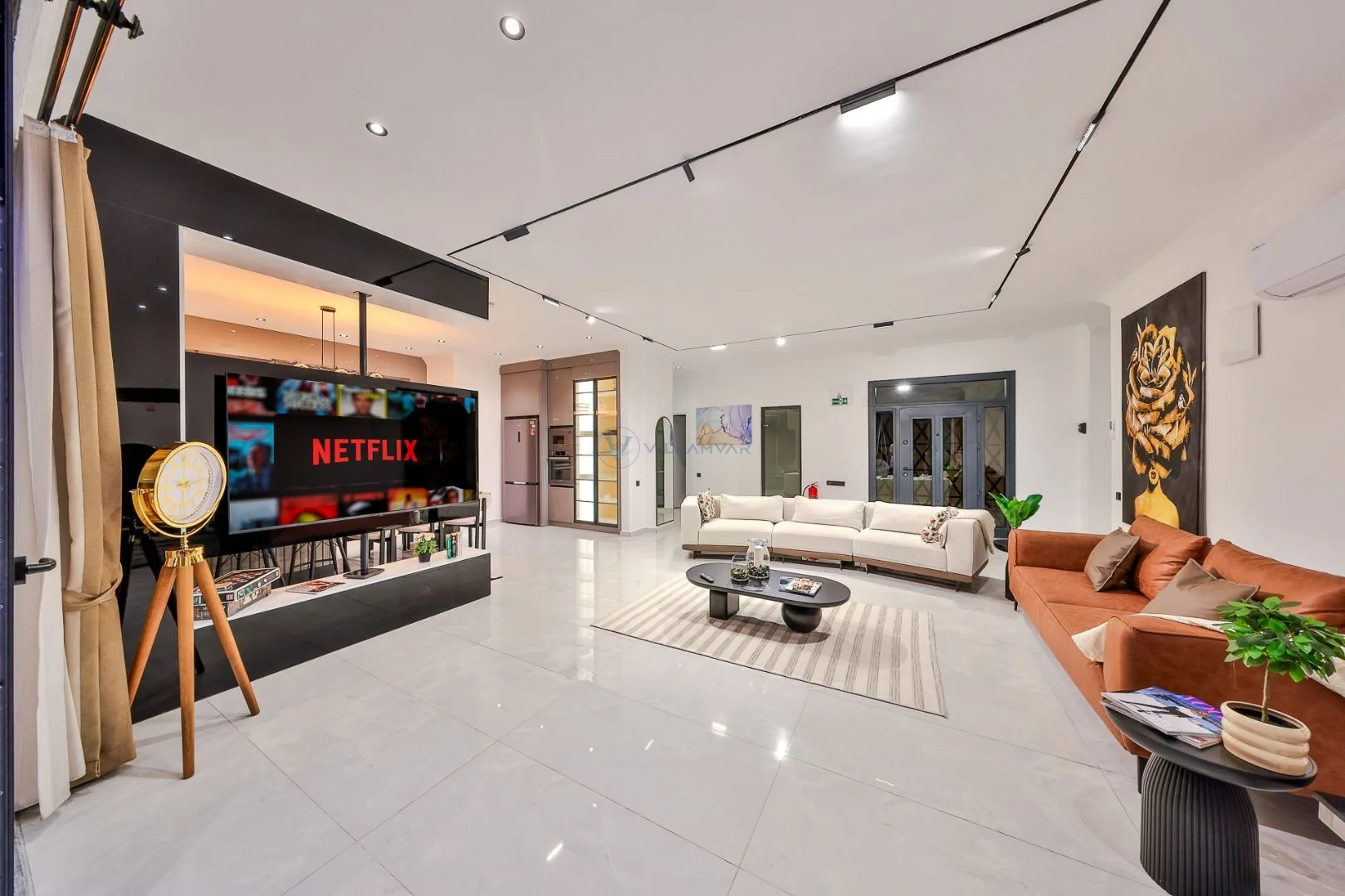 Villa Free