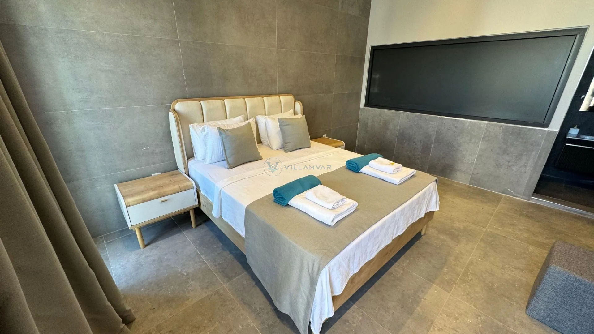 Villa Royal Life