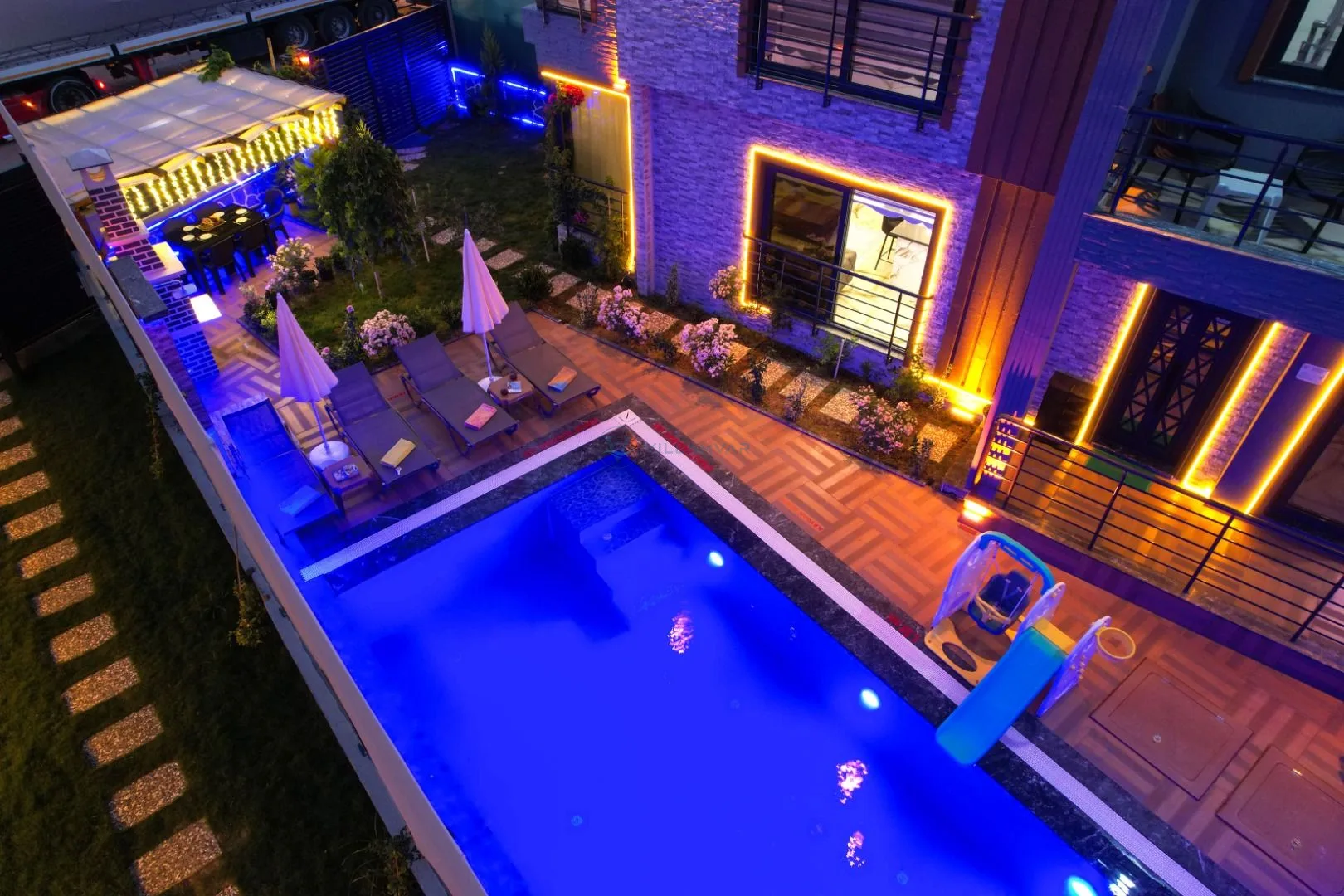 Villa Zamanı