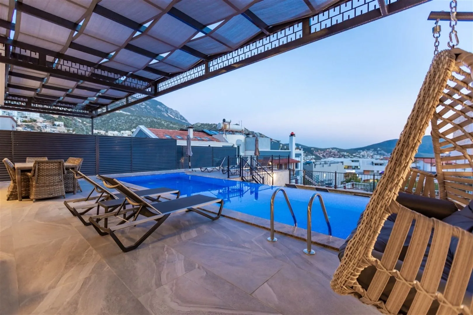 Villa Roa Hills 1