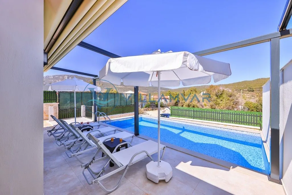 Villa Unicorn