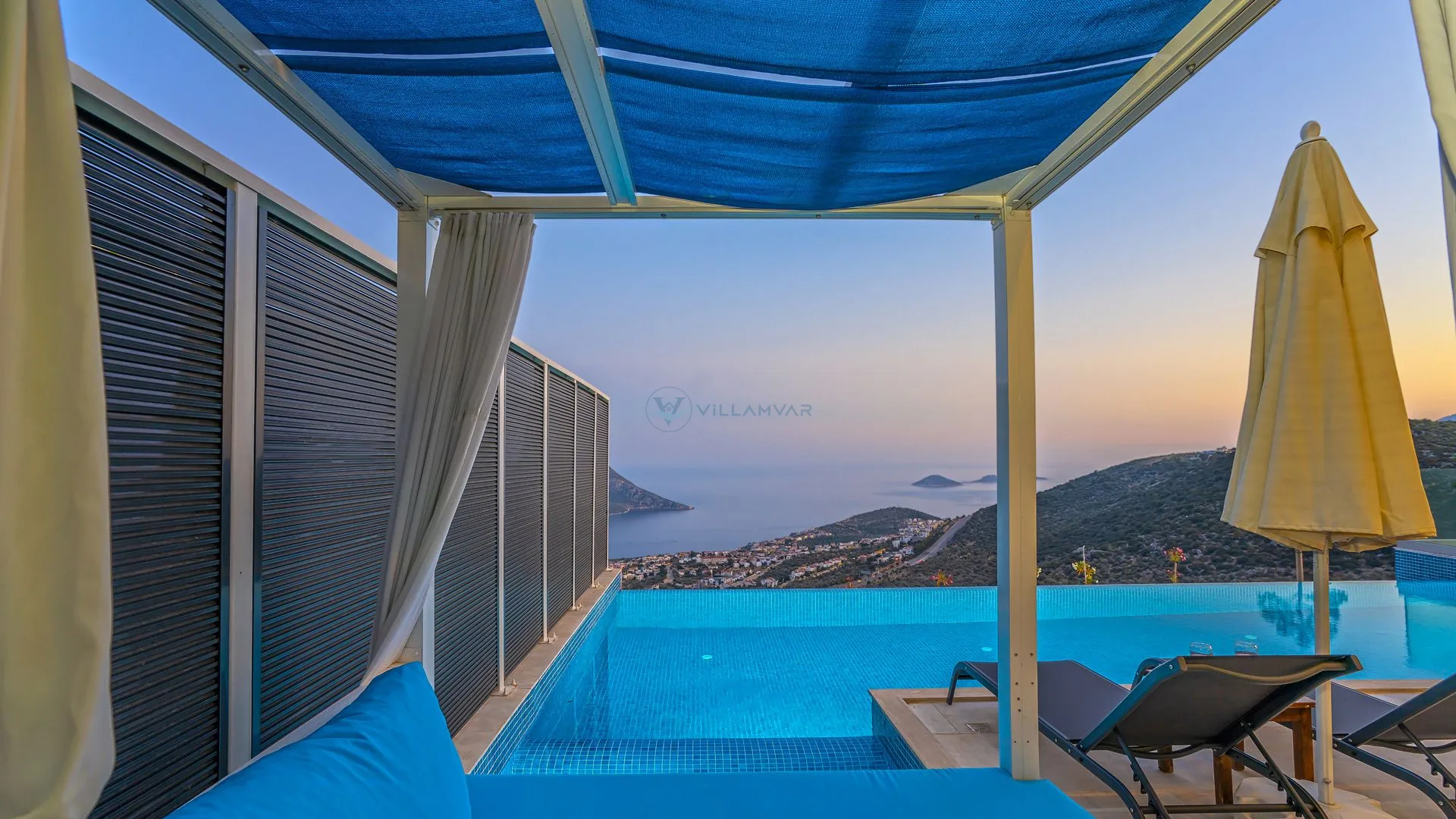 Villa Merit Royal