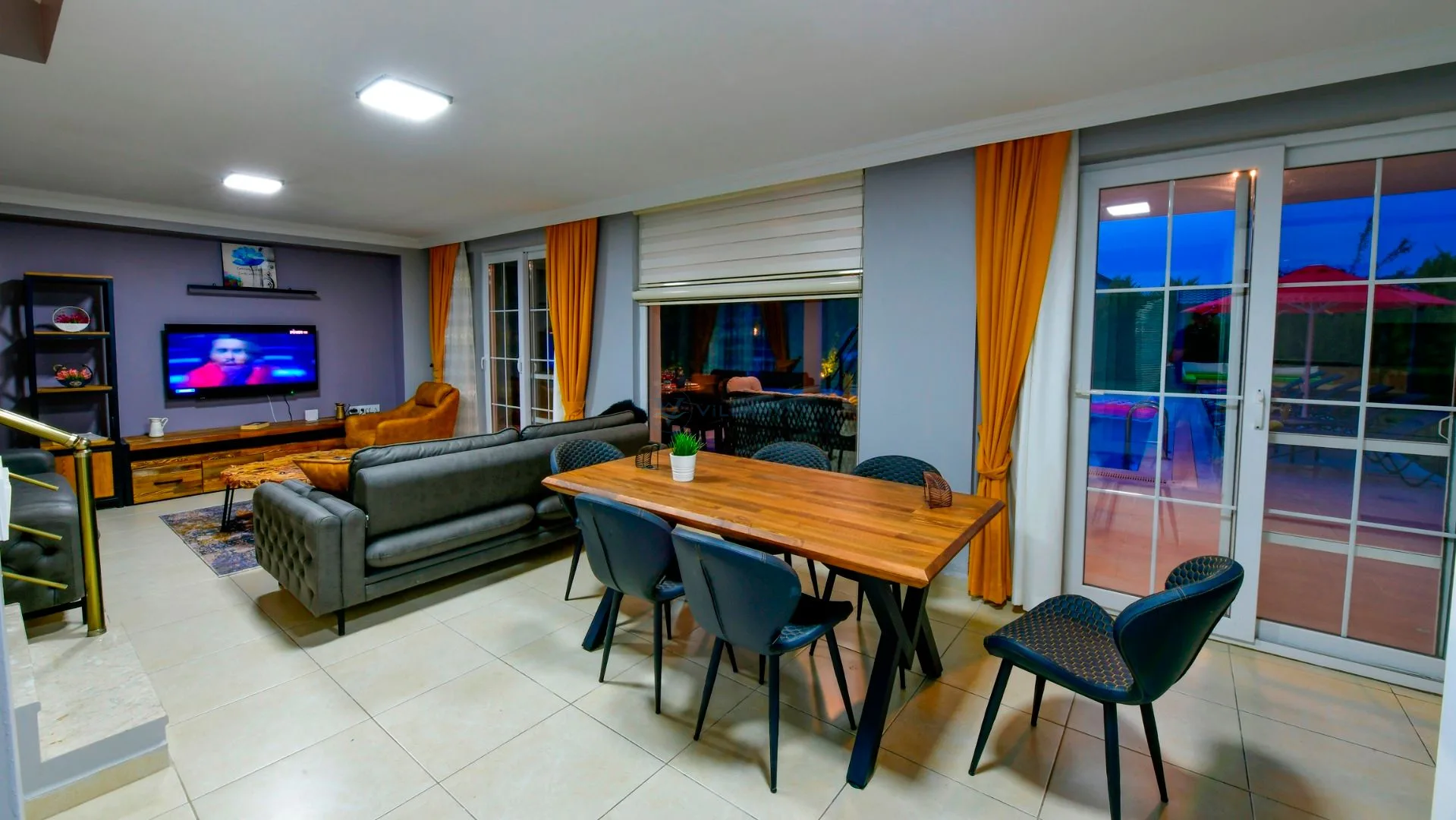 Villa Blur
