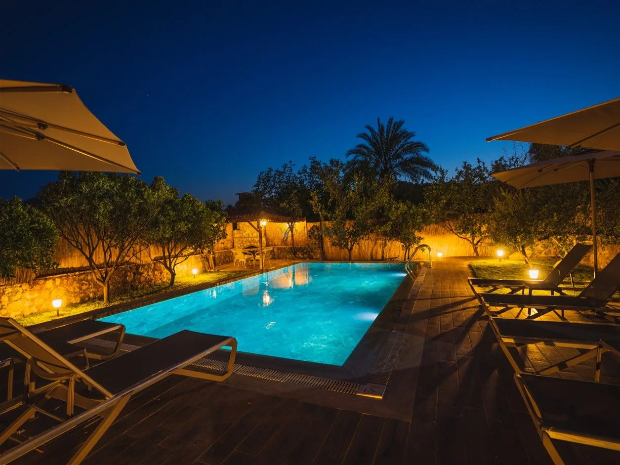 Villa Rock Home