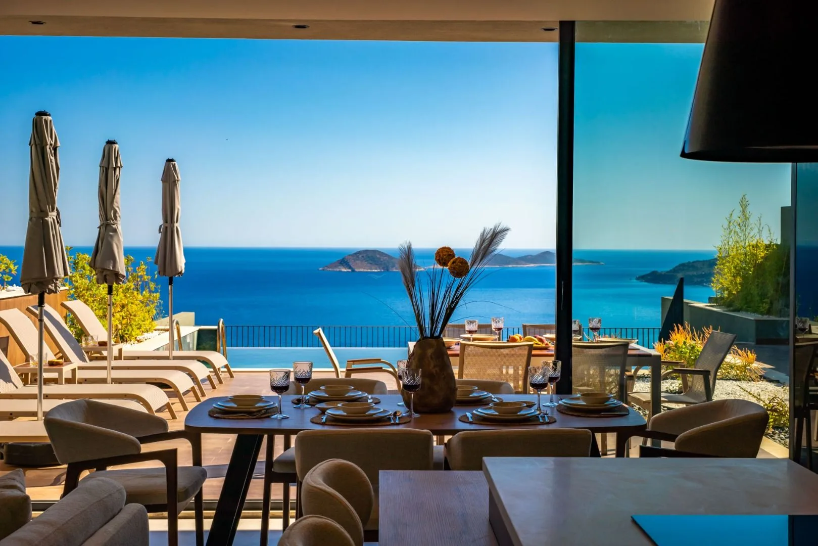 Villa Aura D