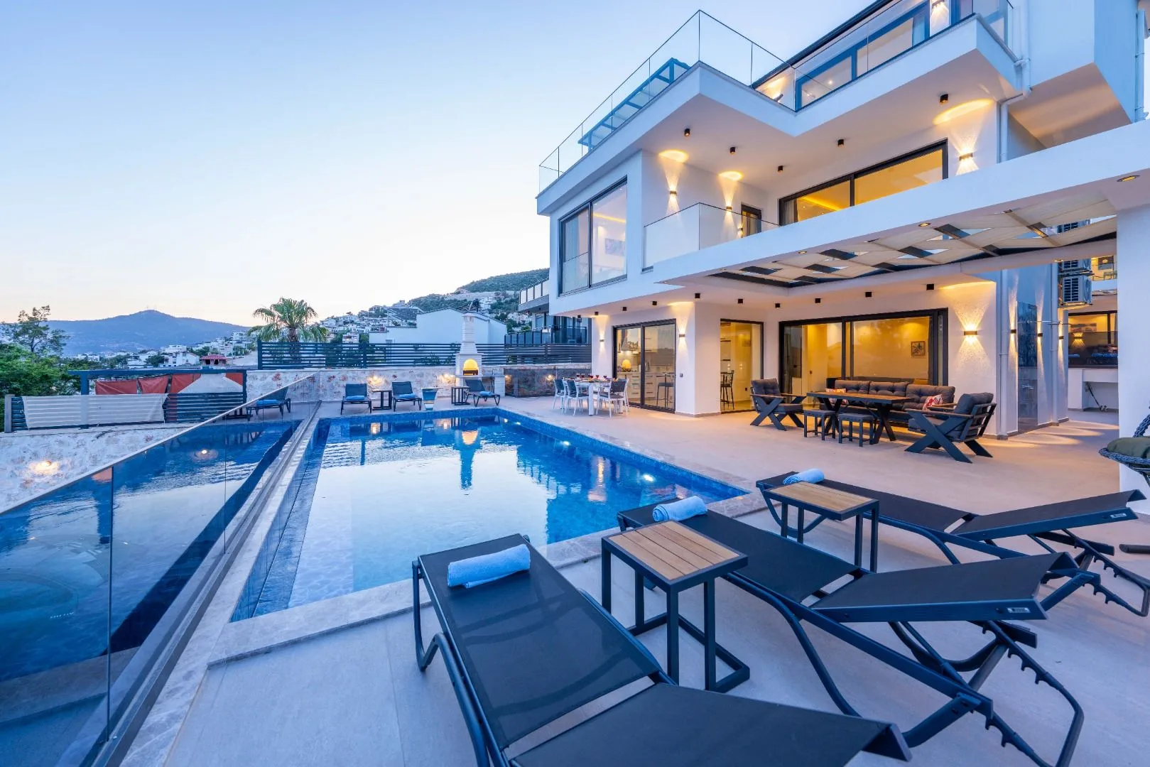 Villa Lovely 2