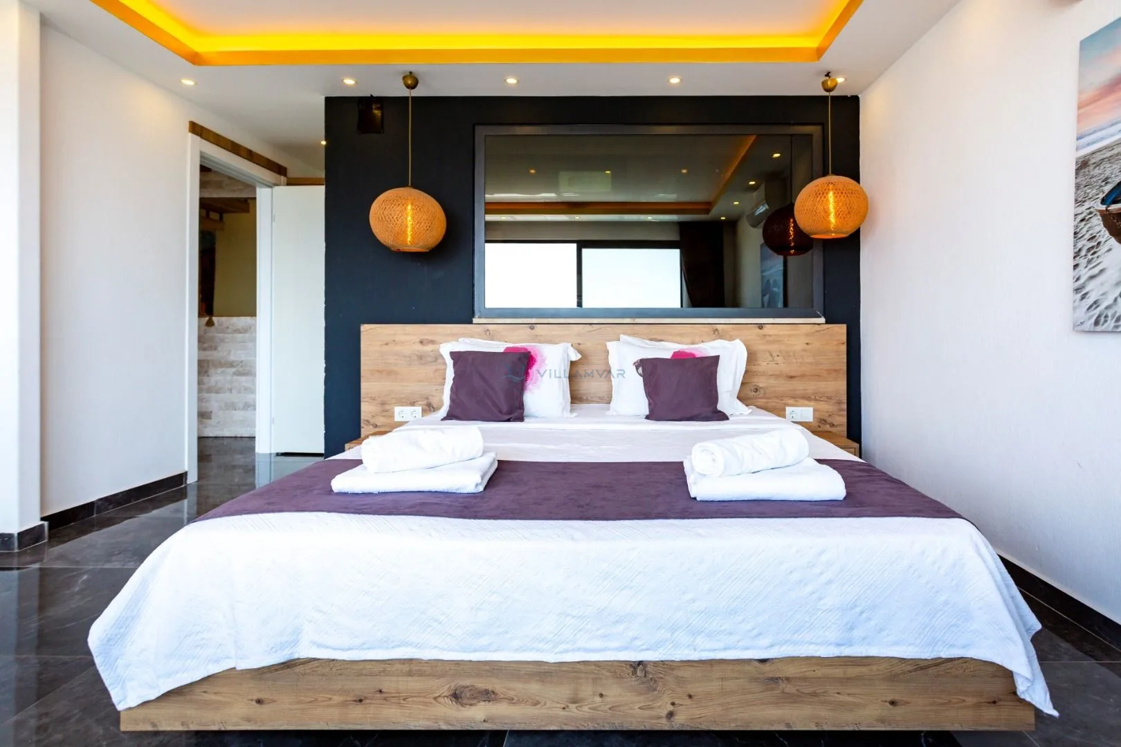 Villa Gold Moon