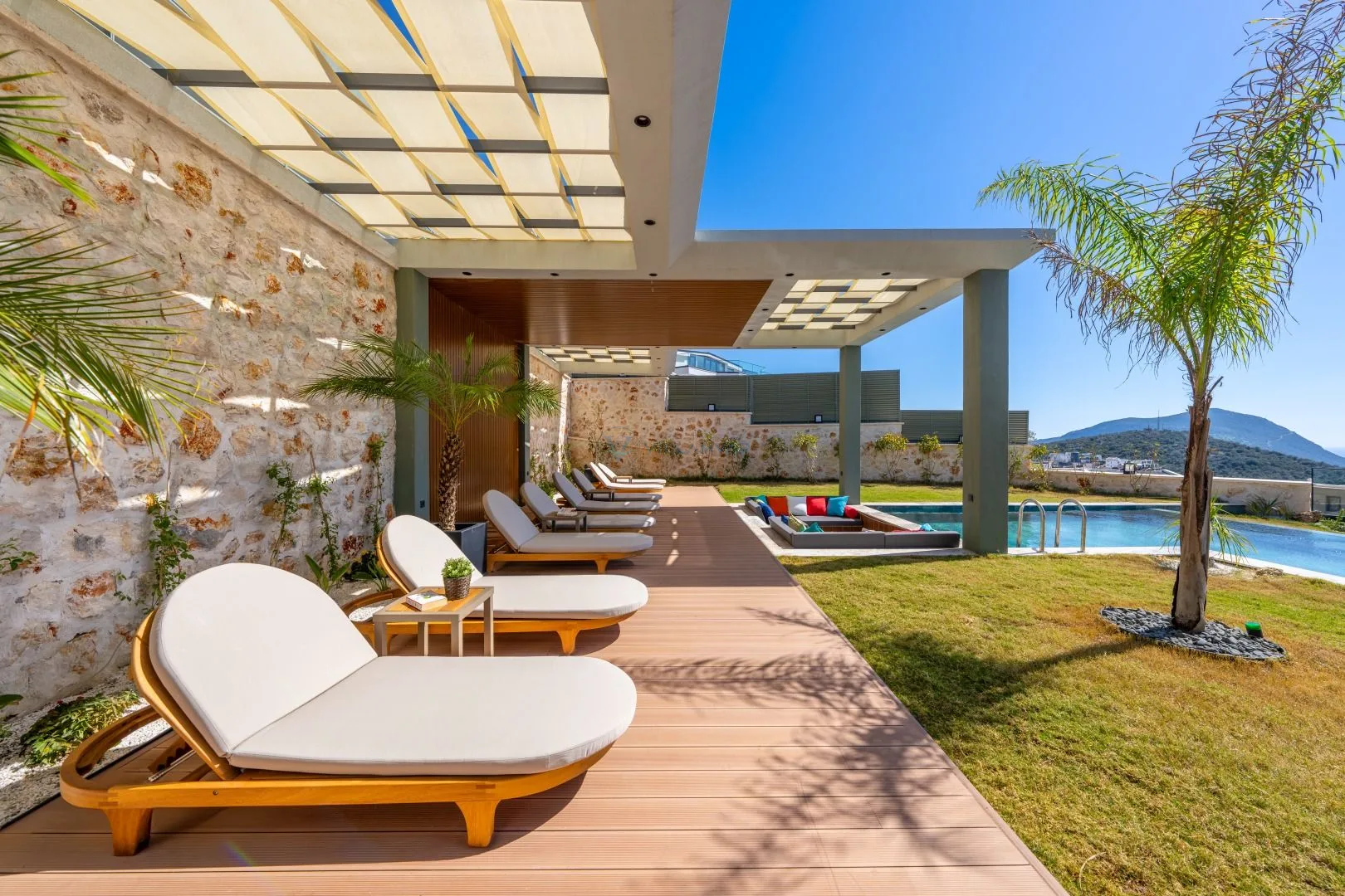 Safran Rental Kalamar