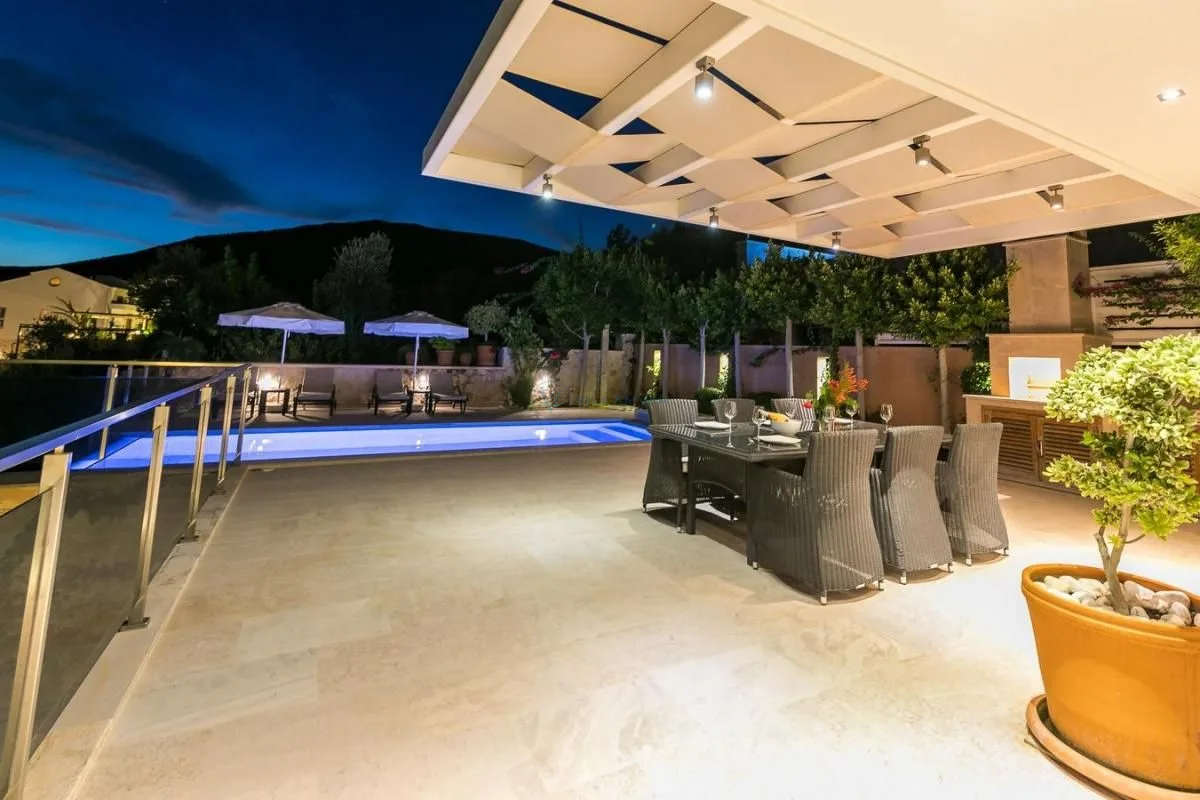 Azure Luxury Villas