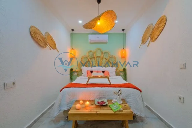 Crystal De-Luxe Villa