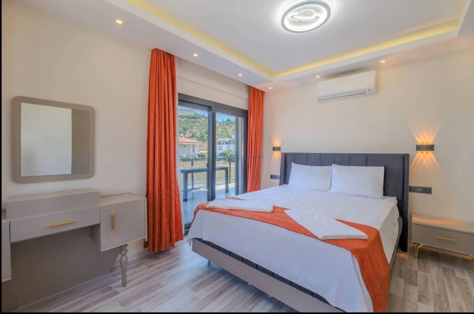 Villa Adenna