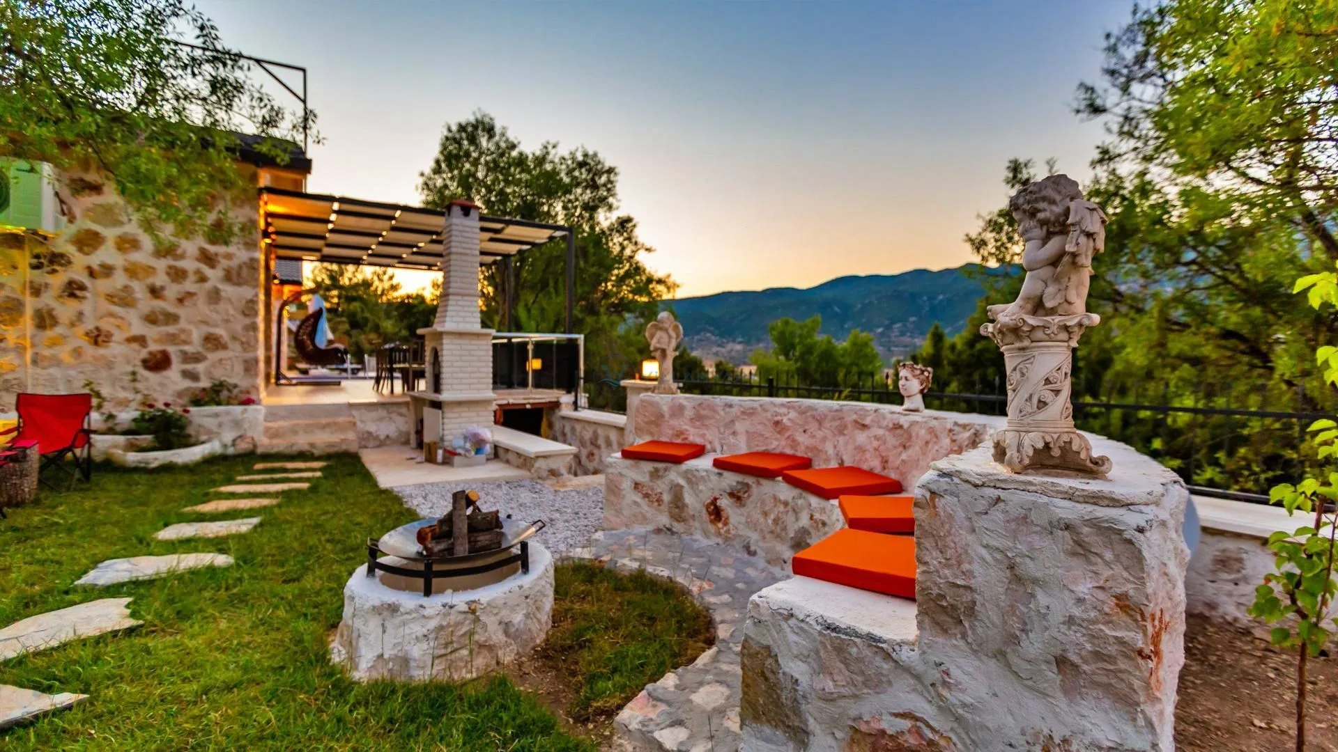 Villa Moonhouse