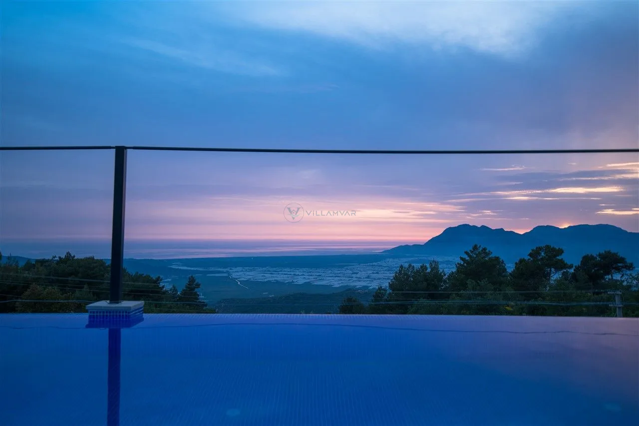 Villa Ay Işığı